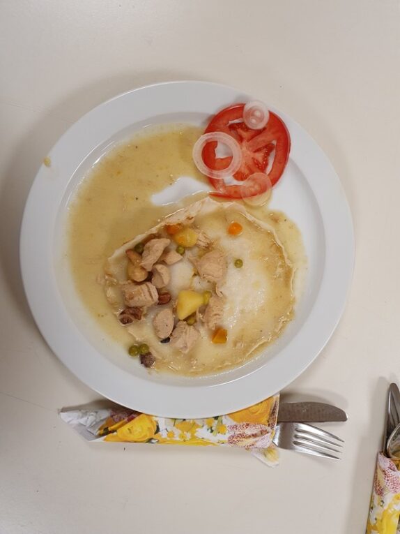 Gemeindeessen mit anschließender Gemeindehausführung