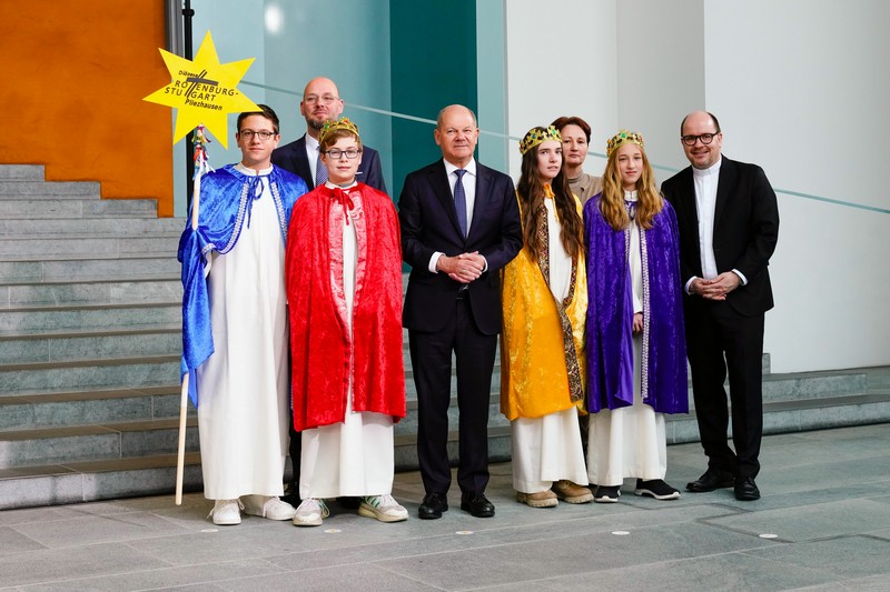 Sternsinger aus Pliezhausen bringen Segen ins Kanzleramt